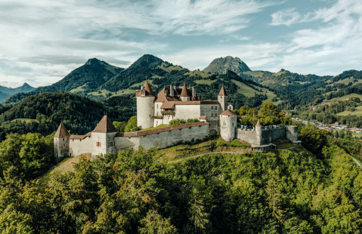 Gruyères-Castle (c)Suisse Tourisme Silvano Zeiter
