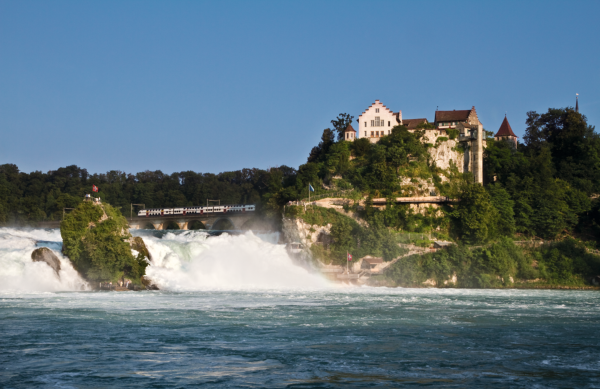 Rhine-Falls (c)Tourisme SuissBeat Mueller